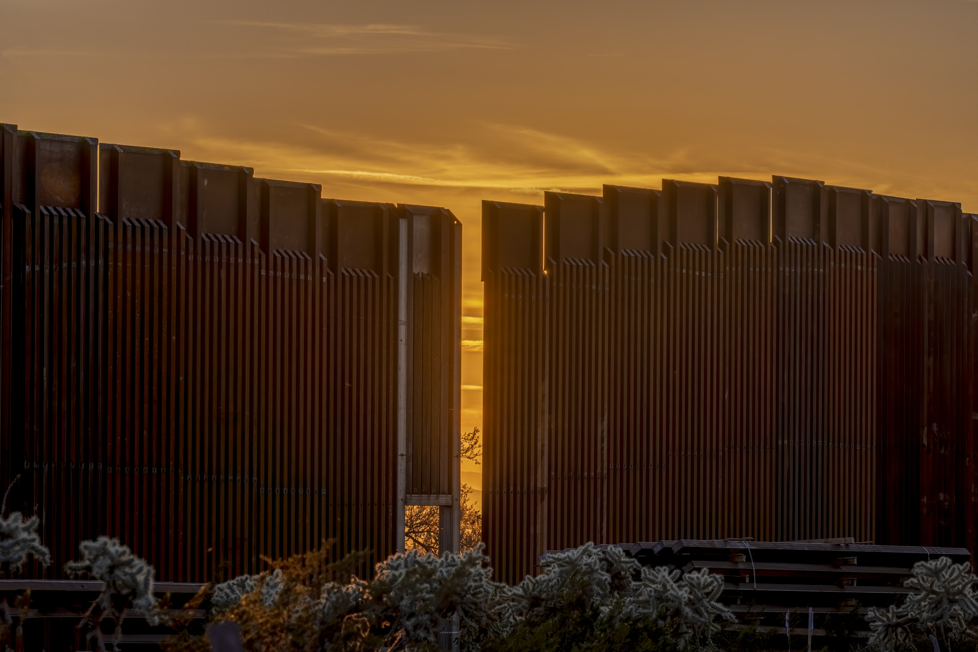 Portfolio: AZ Border Wall - Shattil/Rozinski Photography